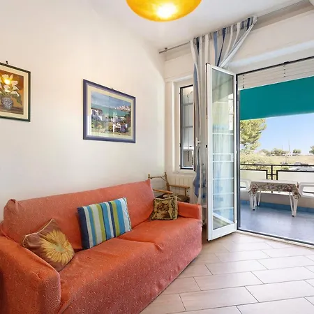 Gabbiano Apartamento *
